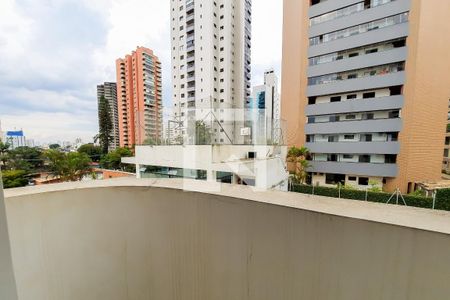 Apartamento à venda com 210m², 3 quartos e 4 vagasVaranda da Suíte 2