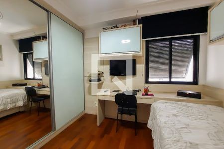 Apartamento à venda com 210m², 3 quartos e 4 vagasSuíte 1