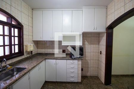 Casa à venda com 125m², 3 quartos e 1 vaga Casa à venda com 125m², 3 quartos e 1 vagaCozinha