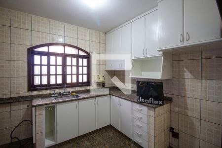 Casa à venda com 125m², 3 quartos e 1 vaga Casa à venda com 125m², 3 quartos e 1 vagaCozinha