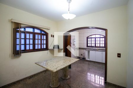 Casa à venda com 125m², 3 quartos e 1 vaga Casa à venda com 125m², 3 quartos e 1 vagaCopa