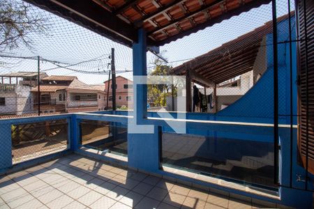 Casa à venda com 125m², 3 quartos e 1 vaga Casa à venda com 125m², 3 quartos e 1 vagaQuarto 2 / Varanda
