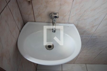Vaso de casa para alugar com 1 quarto, 40m² em Vila Carmosina, São Paulo