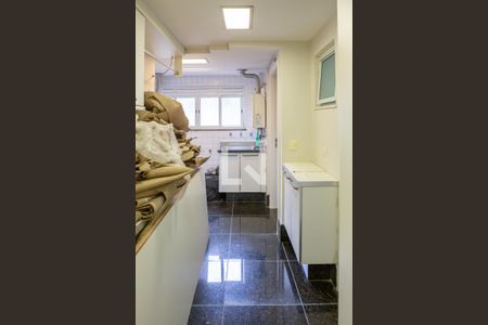 Apartamento à venda com 390m², 7 quartos e 6 vagasÁrea de Serviço