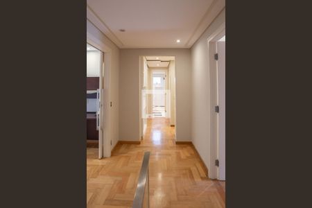 Apartamento à venda com 390m², 7 quartos e 6 vagasCorredor