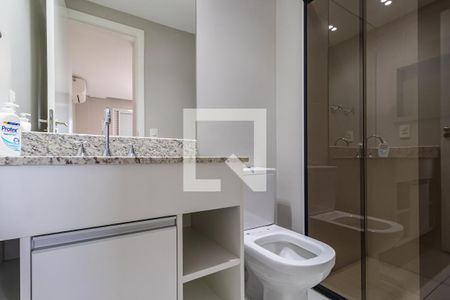 Apartamento à venda com 76m², 2 quartos e 2 vagas Apartamento à venda com 76m², 2 quartos e 2 vagasBanheiro da Suíte