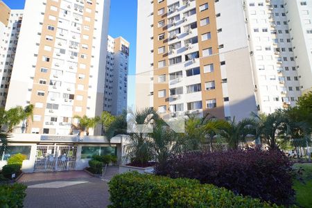 Fachada do Condomínio  de apartamento para alugar com 3 quartos, 68m² em Vila Ipiranga, Porto Alegre