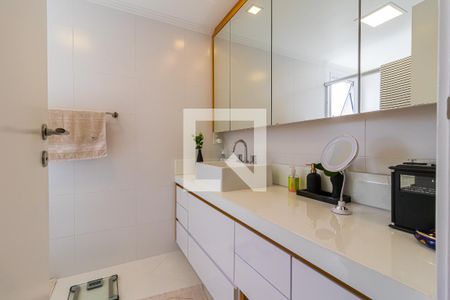 Apartamento à venda com 198m², 3 quartos e 5 vagasBanheiro da Suíte 1