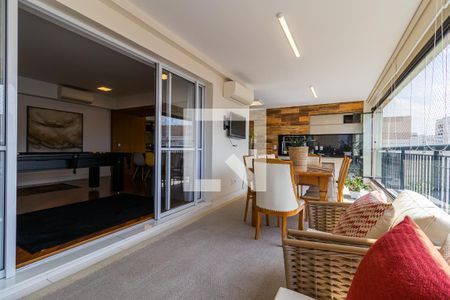 Apartamento à venda com 198m², 3 quartos e 5 vagasSacada