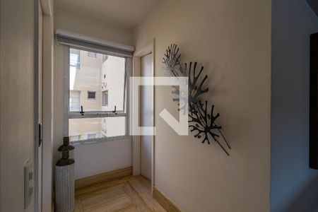 Hall de entrada de apartamento à venda com 3 quartos, 198m² em Aclimação, São Paulo