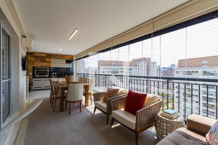 Apartamento à venda com 198m², 3 quartos e 5 vagasSacada