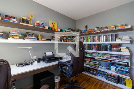 Apartamento à venda com 198m², 3 quartos e 5 vagasEscritório