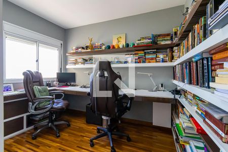 Apartamento à venda com 198m², 3 quartos e 5 vagasEscritório