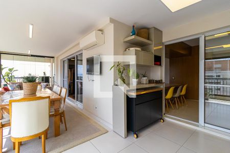 Apartamento à venda com 198m², 3 quartos e 5 vagasSacada