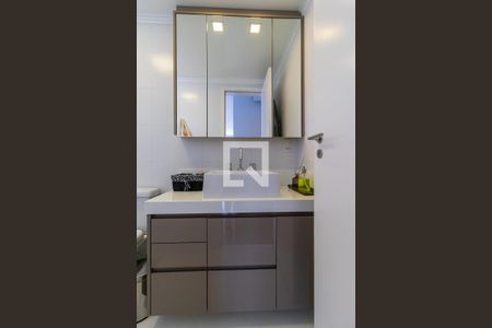 Apartamento à venda com 198m², 3 quartos e 5 vagasBanheiro da Suíte 2