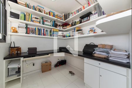 Apartamento à venda com 155m², 3 quartos e 2 vagasQuarto de Serviço