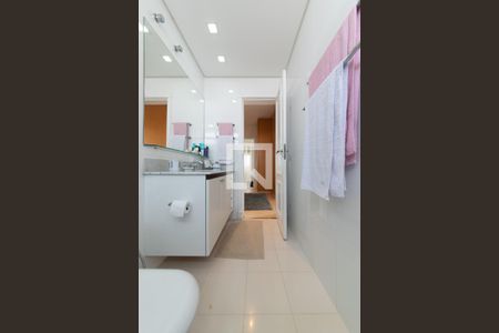 Apartamento à venda com 155m², 3 quartos e 2 vagasBanheiro do Quarto 1 e 2