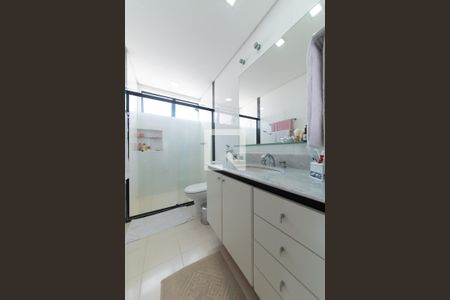 Apartamento à venda com 155m², 3 quartos e 2 vagasBanheiro do Quarto 1 e 2