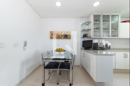 Apartamento à venda com 155m², 3 quartos e 2 vagasCozinha