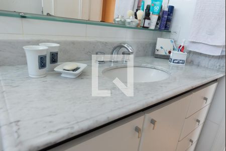 Apartamento à venda com 155m², 3 quartos e 2 vagasBanheiro do Quarto 1 e 2