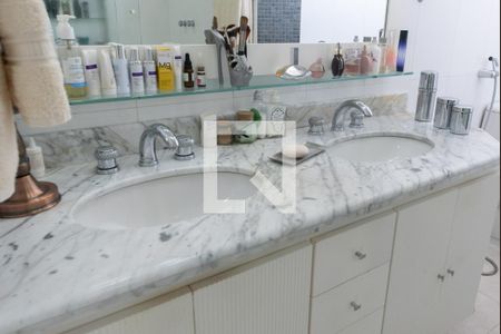 Apartamento à venda com 155m², 3 quartos e 2 vagasBanheiro do Quarto 3