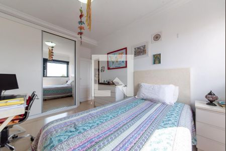 Apartamento à venda com 155m², 3 quartos e 2 vagasQuarto 2