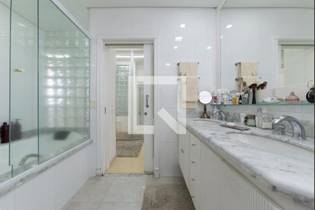 Apartamento à venda com 155m², 3 quartos e 2 vagasBanheiro do Quarto 3