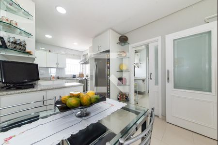 Apartamento à venda com 155m², 3 quartos e 2 vagasCozinha