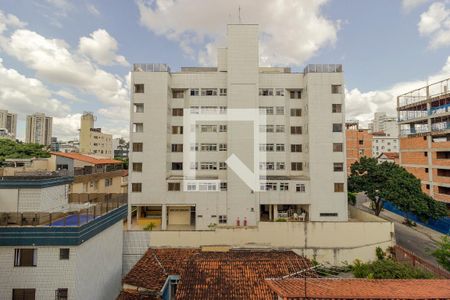 Apartamento à venda com 250m², 3 quartos e 2 vagasVista