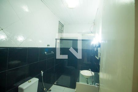 Casa à venda com 160m², 3 quartos e 2 vagas Casa à venda com 160m², 3 quartos e 2 vagasBanheiro