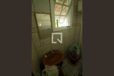 Casa à venda com 160m², 3 quartos e 2 vagas Casa à venda com 160m², 3 quartos e 2 vagasBanheiro de Serviço