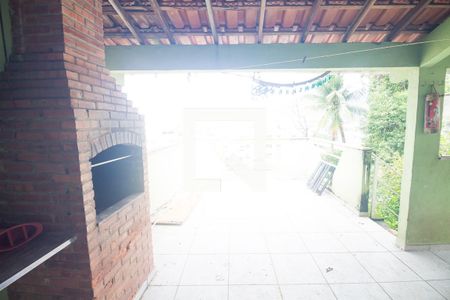 Casa à venda com 160m², 3 quartos e 2 vagas Casa à venda com 160m², 3 quartos e 2 vagasChurrasqueira