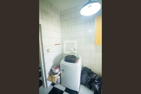 Casa à venda com 160m², 3 quartos e 2 vagas Casa à venda com 160m², 3 quartos e 2 vagasÁrea de Serviço