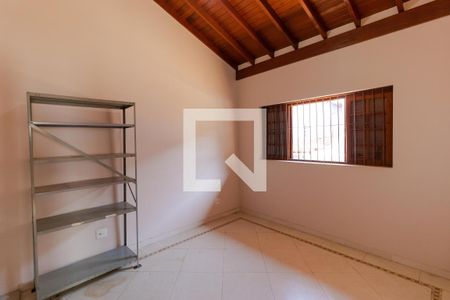 Casa à venda com 200m², 3 quartos e 4 vagasQuarto 02