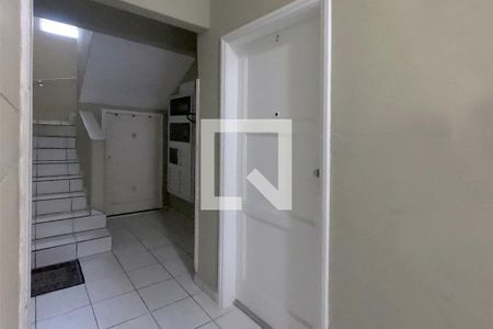 Área Comum - Porta do Apartamento de apartamento para alugar com 2 quartos, 80m² em Encruzilhada, Santos