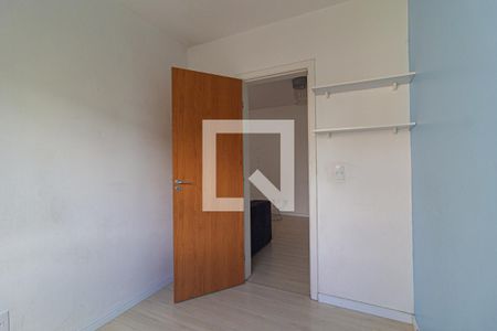 Quarto 1 de apartamento para alugar com 2 quartos, 53m² em Santa Cândida, Curitiba