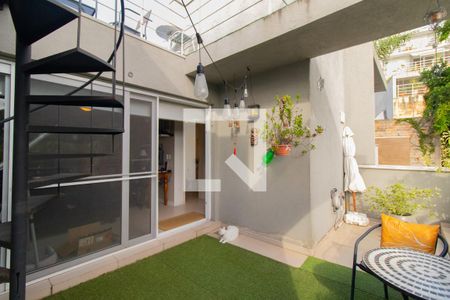 Casa de condomínio à venda com 255m², 3 quartos e 2 vagas Casa de condomínio à venda com 255m², 3 quartos e 2 vagasTerraço