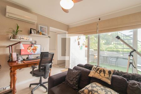 Casa de condomínio à venda com 255m², 3 quartos e 2 vagas Casa de condomínio à venda com 255m², 3 quartos e 2 vagasSala 2