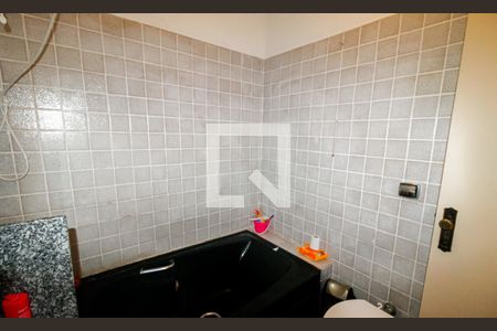 Casa à venda com 172m², 4 quartos e 2 vagasBanheiro da Suíte 1