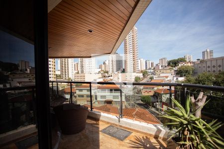 Apartamento à venda com 249m², 3 quartos e 2 vagas Apartamento à venda com 249m², 3 quartos e 2 vagasVaranda