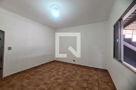 Quarto 1 de casa para alugar com 3 quartos, 100m² em Jardim Santa Teresinha, São Paulo