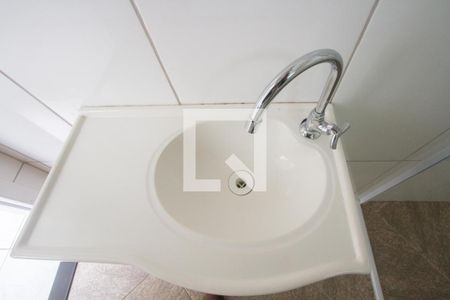 Pia de casa para alugar com 1 quarto, 65m² em Jardim São Luís, São Paulo