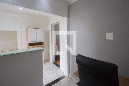 Casa para alugar com 65m², 1 quarto e sem vagaEscritório