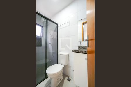 Banheiro  de kitnet/studio para alugar com 1 quarto, 24m² em Penha de França, São Paulo