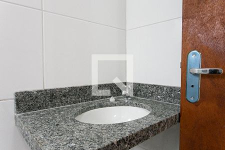 Banheiro de kitnet/studio para alugar com 1 quarto, 24m² em Penha de França, São Paulo