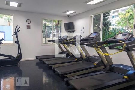 Apartamento à venda com 71m², 2 quartos e 2 vagasÁrea comum - Academia