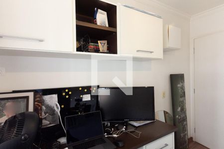 Apartamento à venda com 71m², 2 quartos e 2 vagasQuarto 