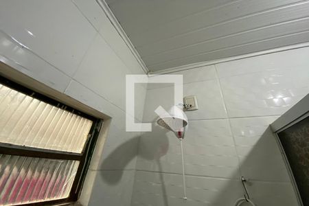 Casa à venda com 120m², 3 quartos e 2 vagasChuveiro do Banheiro 