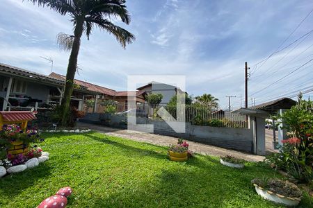 Casa à venda com 120m², 3 quartos e 2 vagasÁrea Externa