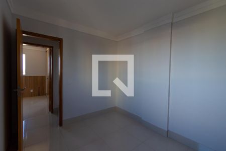 Apartamento à venda com 80m², 3 quartos e 1 vaga Apartamento à venda com 80m², 3 quartos e 1 vagaSuíte 2